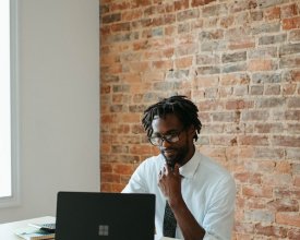 feature post